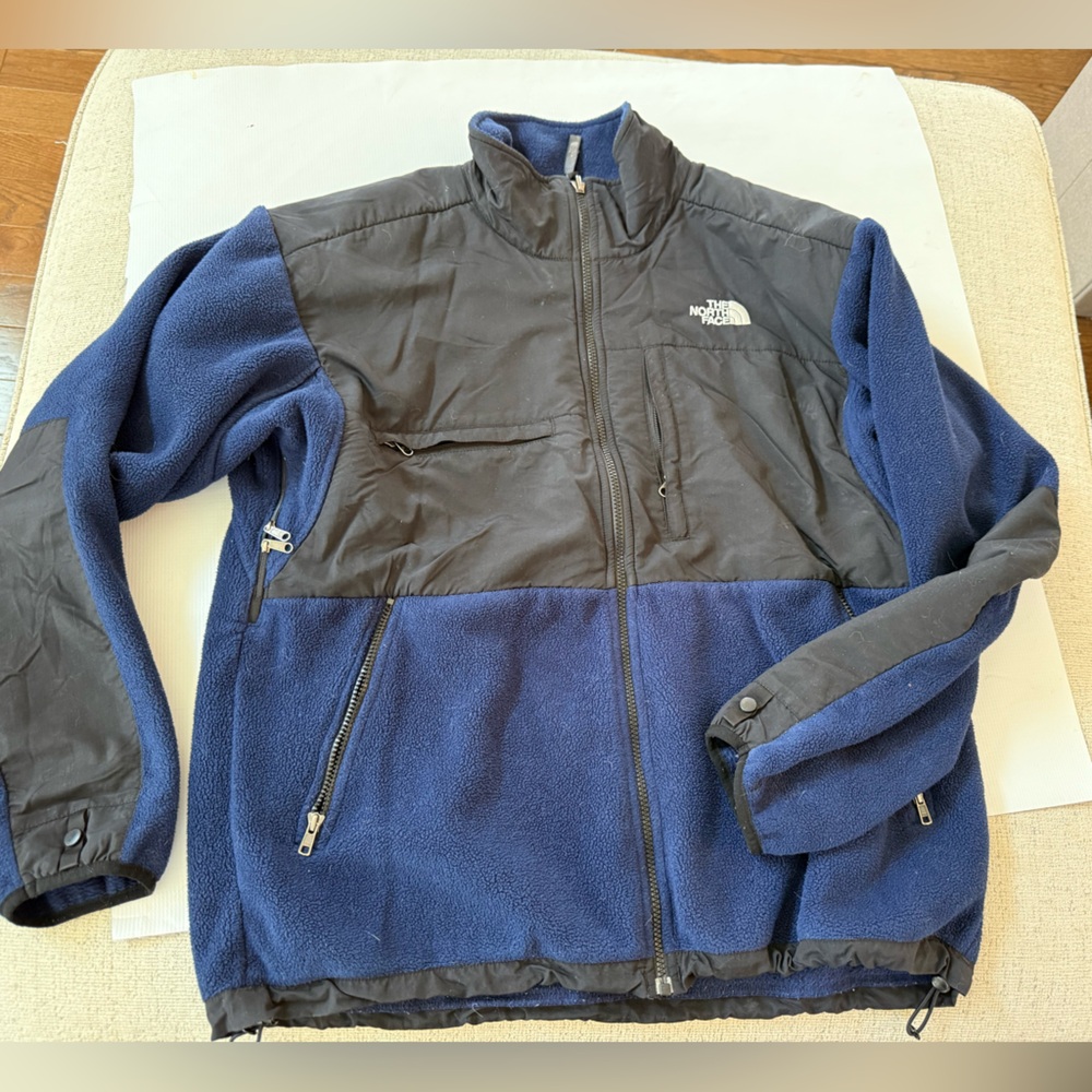 The North Face Men's Dual-Tone Performance Jacket Lots of Pockets